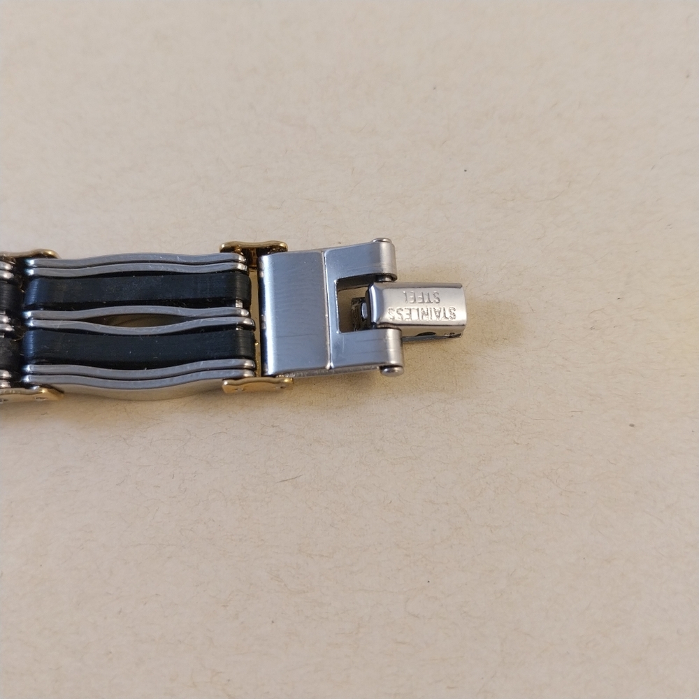 Elegant Two-Tone Men's Bracelet - Picture 8 of 10